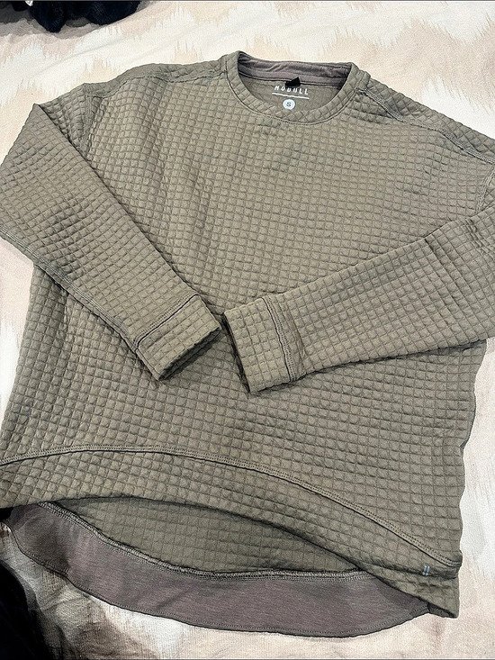 NOBULL Tops - NOBULL Quilted Crewneck Sweatshirt Green Small